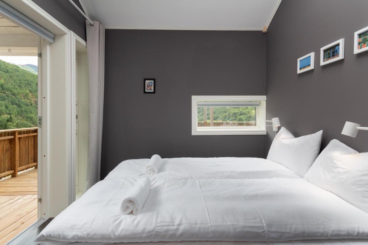 Panoramic Terrace, Huge Rain Shower And Cosy Lofts ฟลอม ภายนอก รูปภาพ